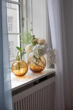Sadie Line Vase - Amber | Lille